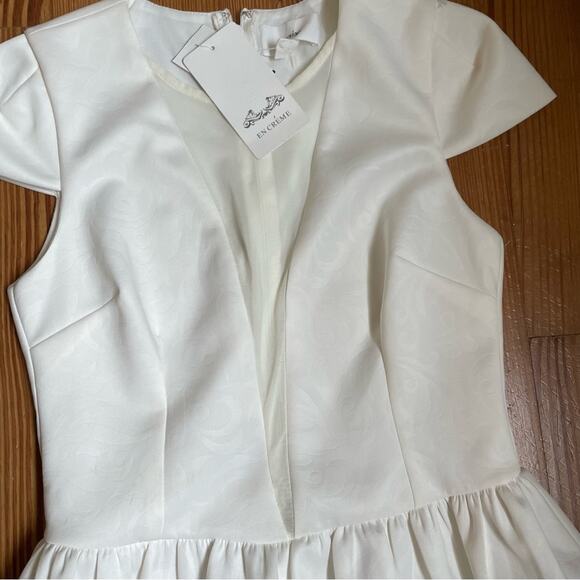 NWT En Creme white deep V fit flare dress SIZE S - Picture 2 of 6